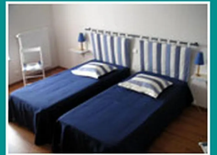 Les Quatre Saisons Bed & Breakfast 3*